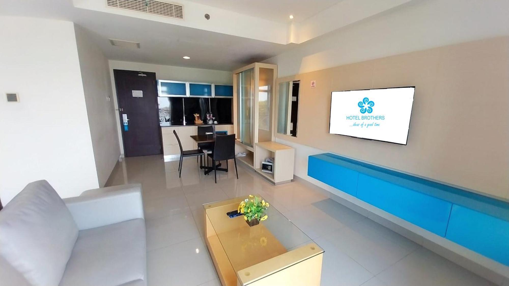 Hotel Brothers Biru Solo Baru Exterior foto