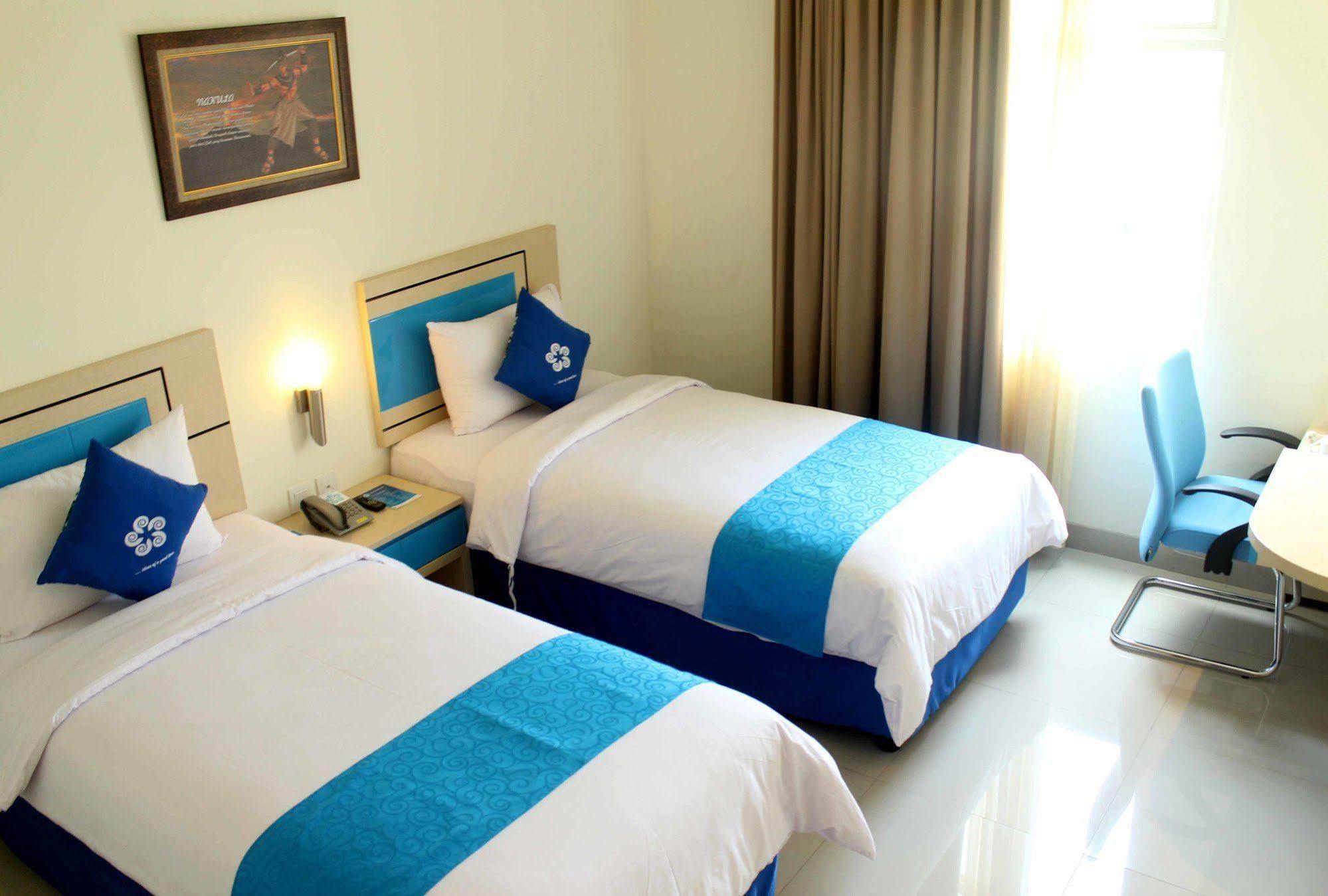 Hotel Brothers Biru Solo Baru Exterior foto