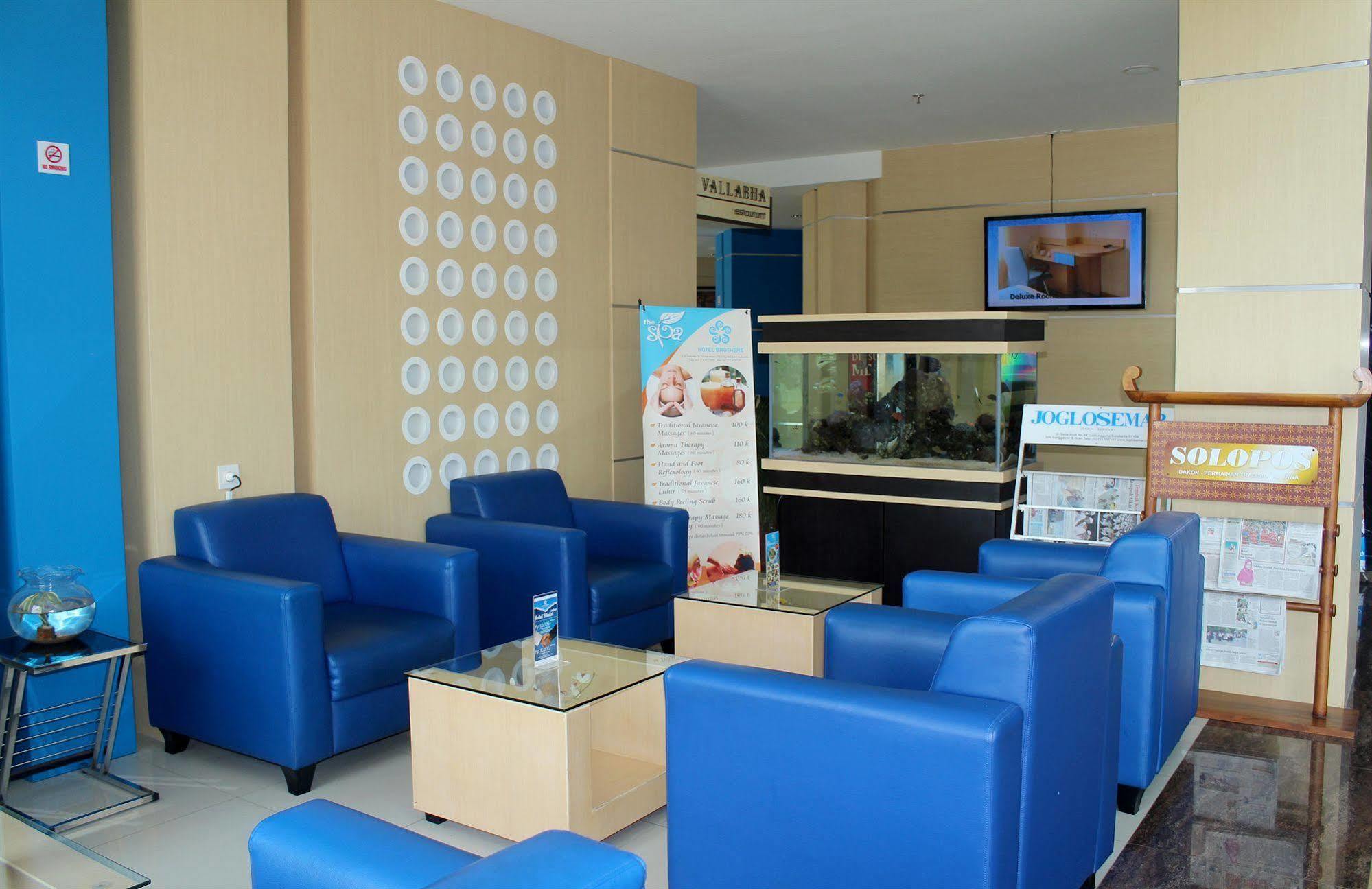 Hotel Brothers Biru Solo Baru Exterior foto